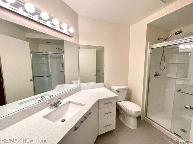 29583 Sierra Pointe Circle, Farmington Hills, MI 48331