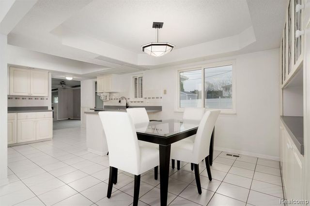 37374 Catherine Marie Drive, Sterling Heights, MI 48312