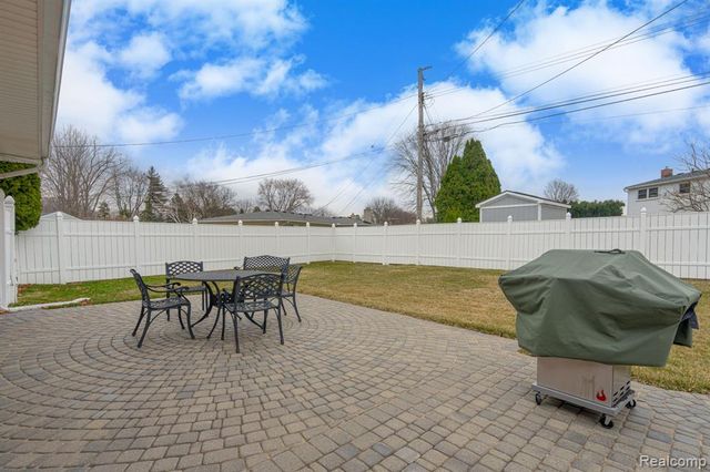 37374 Catherine Marie Drive, Sterling Heights, MI 48312