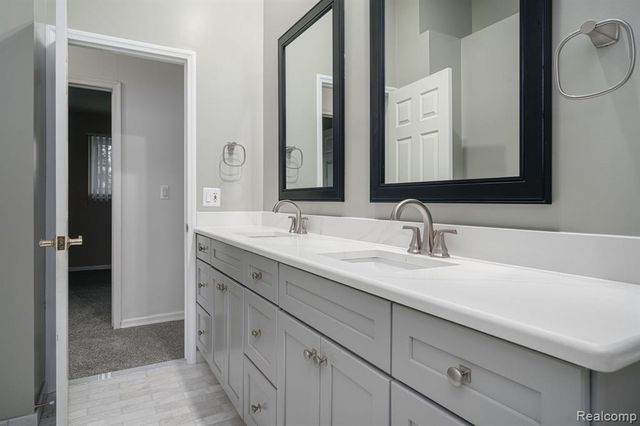 37374 Catherine Marie Drive, Sterling Heights, MI 48312