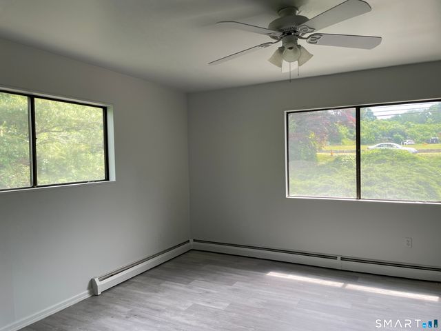388 South Main Street 18, Seymour, CT 06483