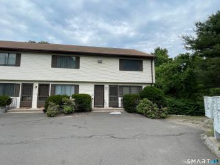 388 South Main Street 18, Seymour, CT 06483