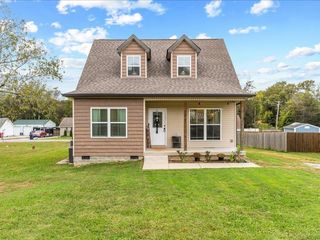 106 Polk St, Cornersville, TN 37047