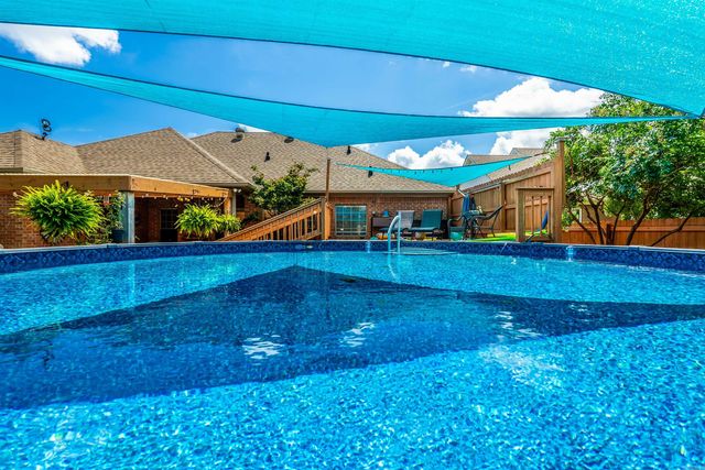 1695 Gardenia, Conway, AR 72034