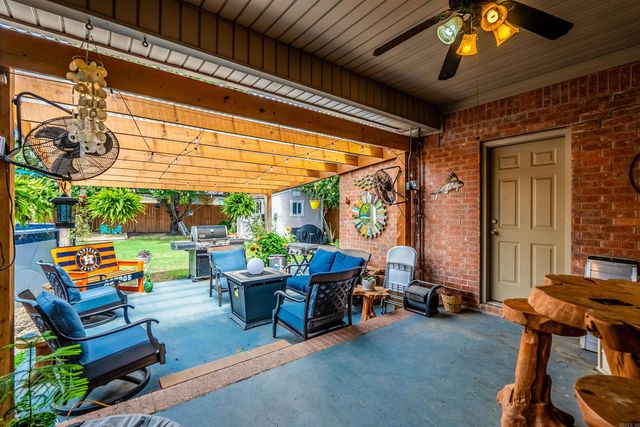 1695 Gardenia, Conway, AR 72034