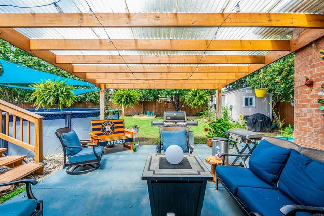 1695 Gardenia, Conway, AR 72034