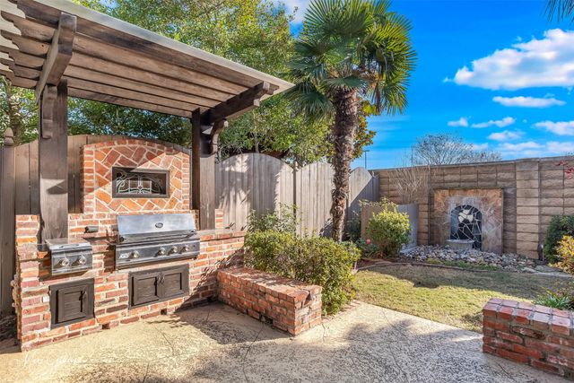 108 Vieux Carre, Bossier City, LA 71111