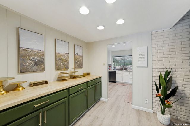11011 Whispering Wind, San Antonio, TX 78230