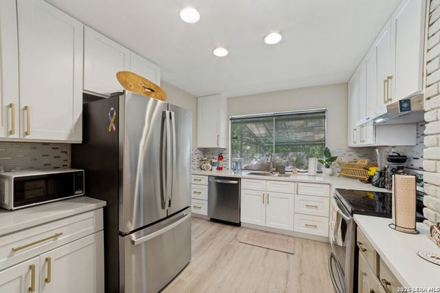 11011 Whispering Wind, San Antonio, TX 78230
