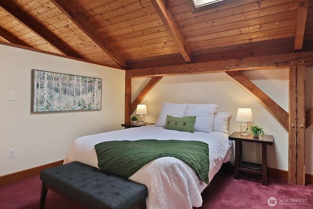 2970 Smugglers Cove Road, Greenbank, WA 98253