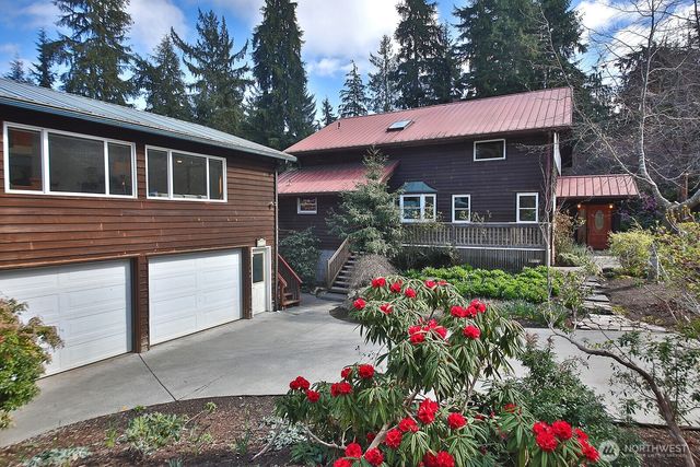 2970 Smugglers Cove Road, Greenbank, WA 98253