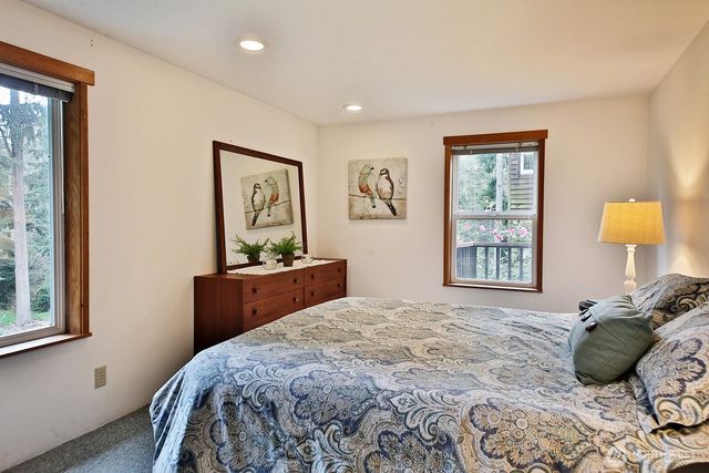 2970 Smugglers Cove Road, Greenbank, WA 98253