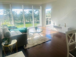 10275 Collins Ave 327, Bal Harbour, FL 33154