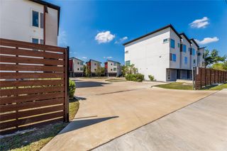 1417 Kramer LN 9, Austin, TX 78758