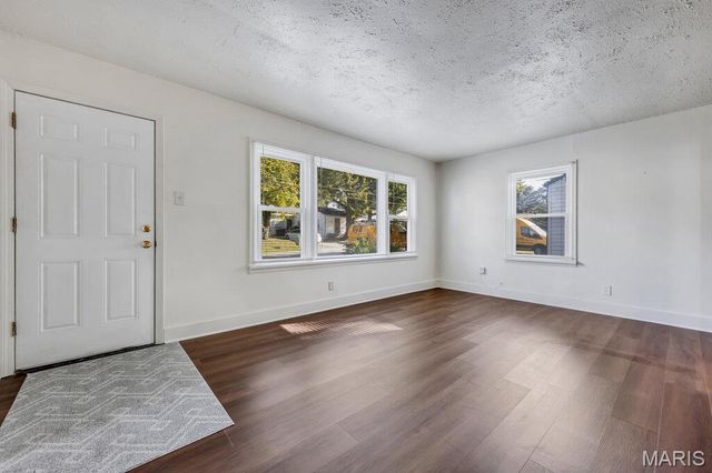 78 Reasor Drive, Calverton Park, MO 63135