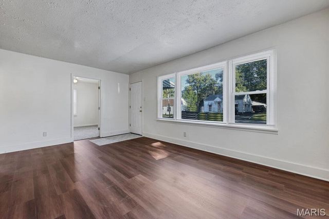 78 Reasor Drive, Calverton Park, MO 63135