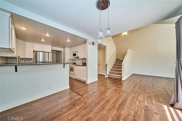 380 Deerfield, Irvine, CA 92606