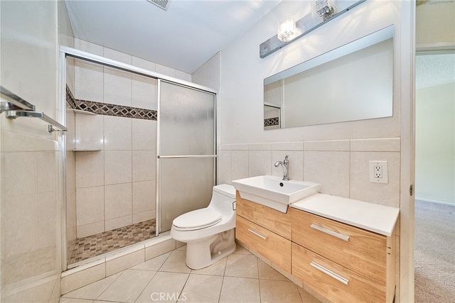 380 Deerfield, Irvine, CA 92606