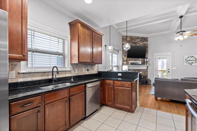 8660 Kennerly Court, Ooltewah, TN 37363