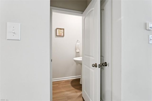 1527 Auckland CT, Newport News, VA 23608