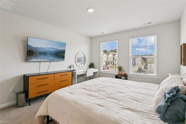 1527 Auckland CT, Newport News, VA 23608