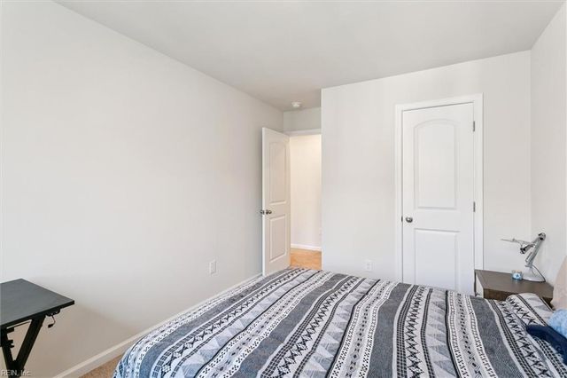 1527 Auckland CT, Newport News, VA 23608