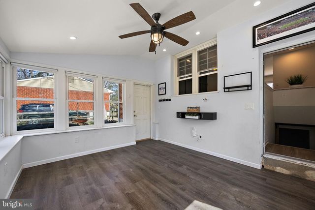 930 QUAIL LN, Newark, DE 19711