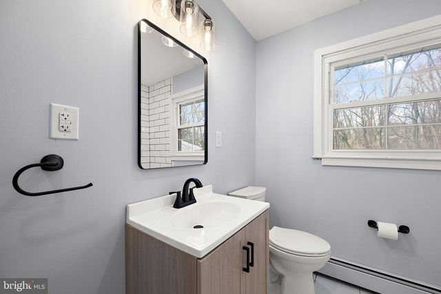 930 QUAIL LN, Newark, DE 19711