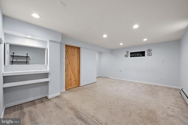 930 QUAIL LN, Newark, DE 19711