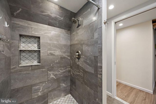 930 QUAIL LN, Newark, DE 19711