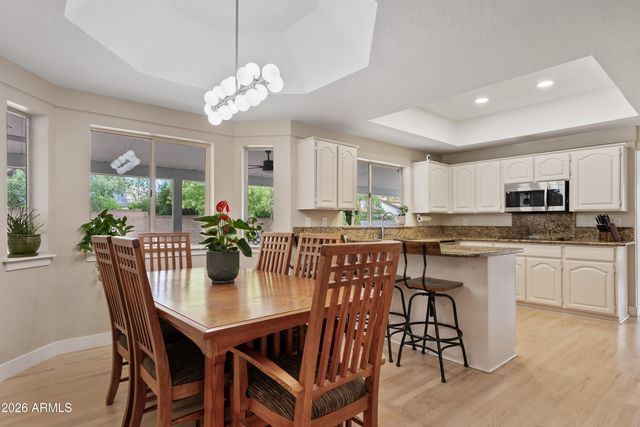 936 S LINDA Circle, Mesa, AZ 85204