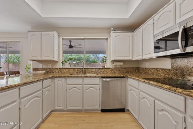 936 S LINDA Circle, Mesa, AZ 85204