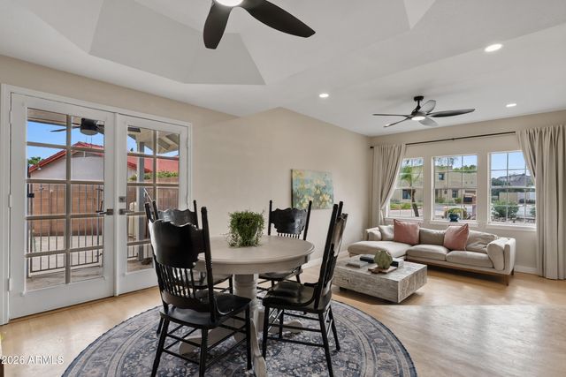 936 S LINDA Circle, Mesa, AZ 85204