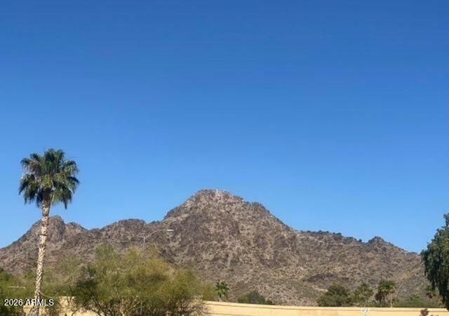 1880 E MORTEN Avenue 202, Phoenix, AZ 85020