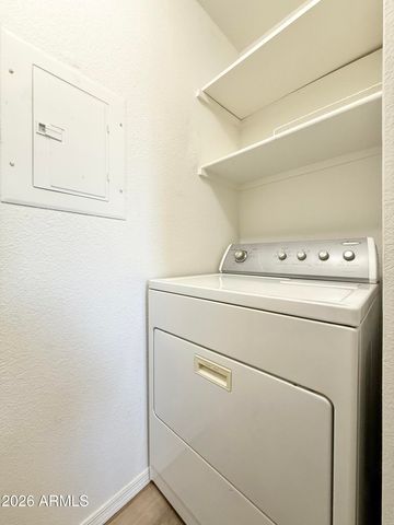 1880 E MORTEN Avenue 202, Phoenix, AZ 85020