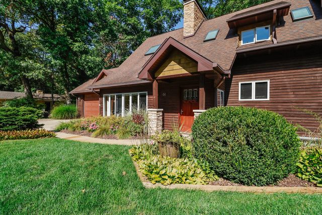 66 Ski Hill Road, Ogden Dunes, IN 46368