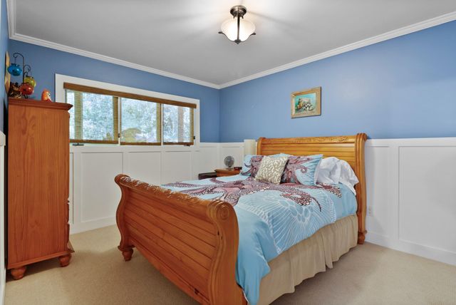 66 Ski Hill Road, Ogden Dunes, IN 46368