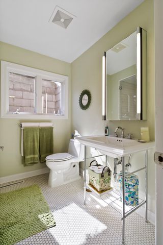 66 Ski Hill Road, Ogden Dunes, IN 46368