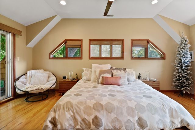 66 Ski Hill Road, Ogden Dunes, IN 46368