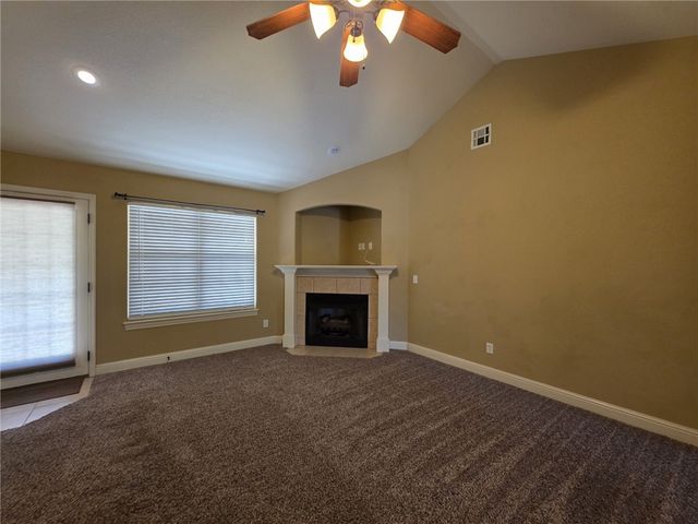 16 Sullivan Drive, Bella Vista, AR 72714