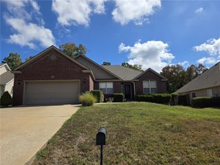 16 Sullivan Drive, Bella Vista, AR 72714
