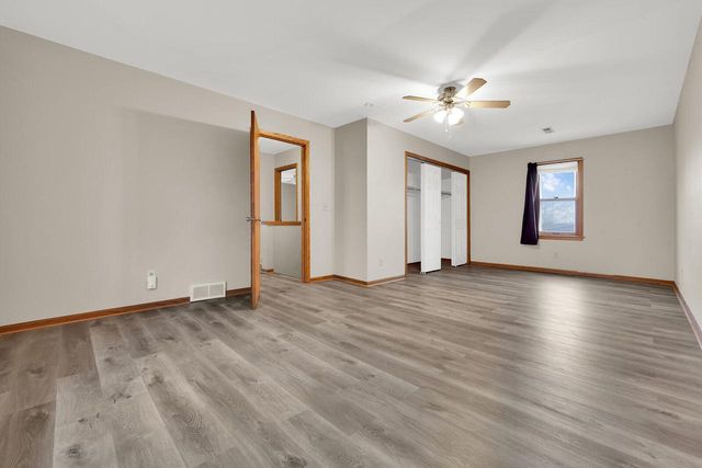 1712 E Saveland AVENUE, Milwaukee, WI 53207