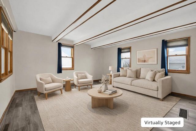 1712 E Saveland AVENUE, Milwaukee, WI 53207