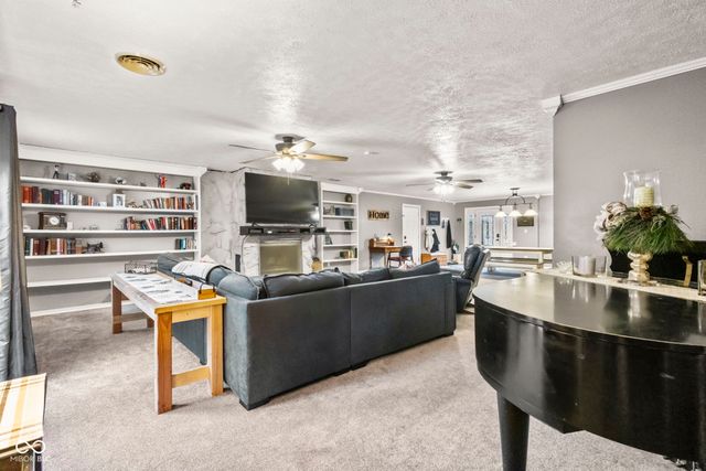 1446 W State Highway 46, Spencer, IN 47460