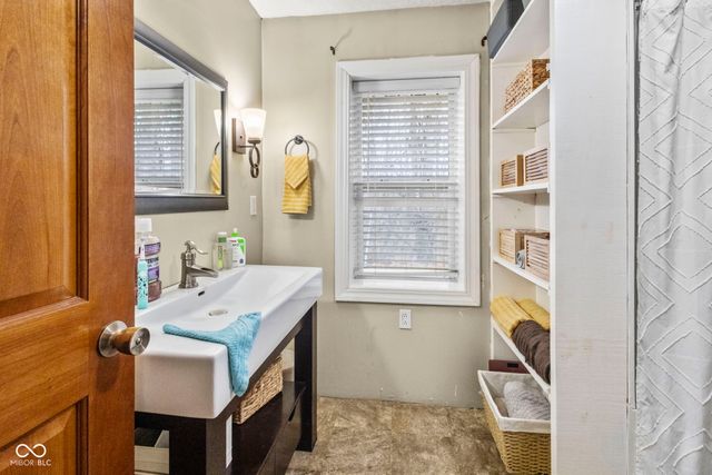 1446 W State Highway 46, Spencer, IN 47460