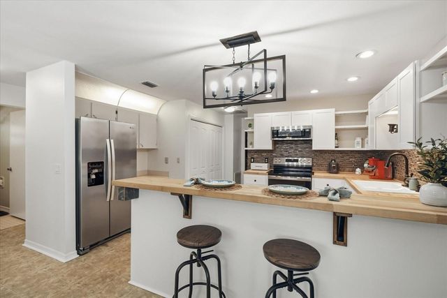 2877 W AXELWOOD DRIVE, Beverly Hills, FL 34465