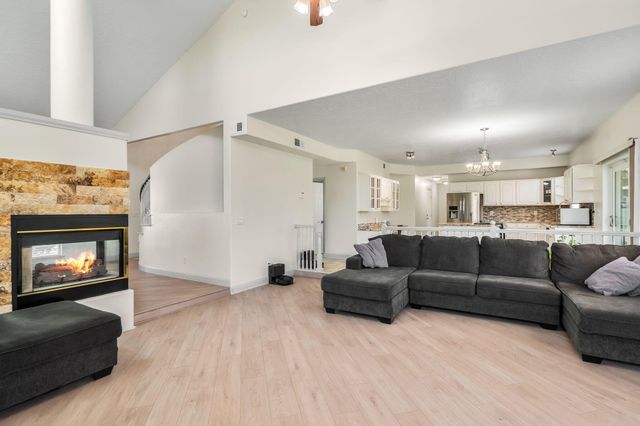 8600 Hampton Avenue NE, Albuquerque, NM 87122
