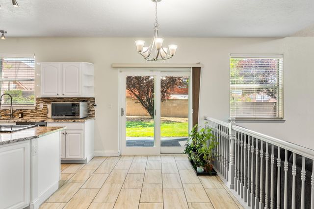 8600 Hampton Avenue NE, Albuquerque, NM 87122