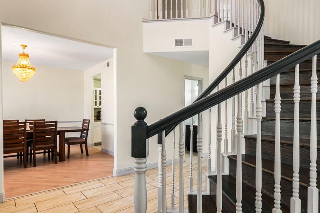 8600 Hampton Avenue NE, Albuquerque, NM 87122