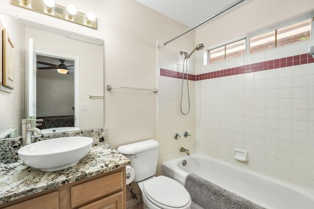 8600 Hampton Avenue NE, Albuquerque, NM 87122